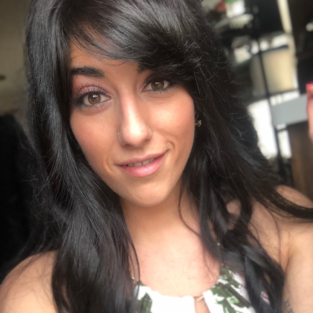 Meet your Posher, Deanna